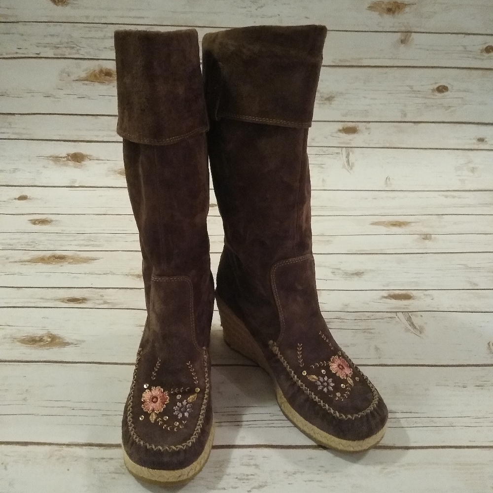 Report Brown Suede Wedge Boots with Pink Floral Embroidery